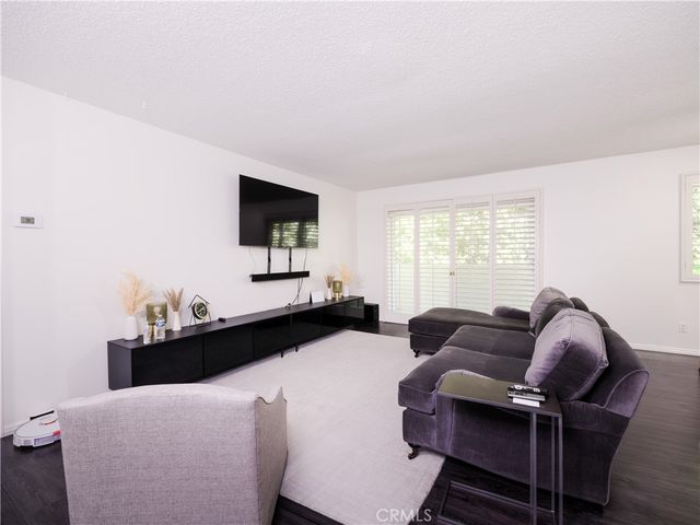 700 Westmount, West Hollywood, CA 90069
