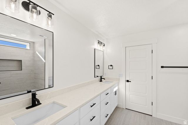 15258 S MOUNTAINSIDE DR, Bluffdale, UT 84065