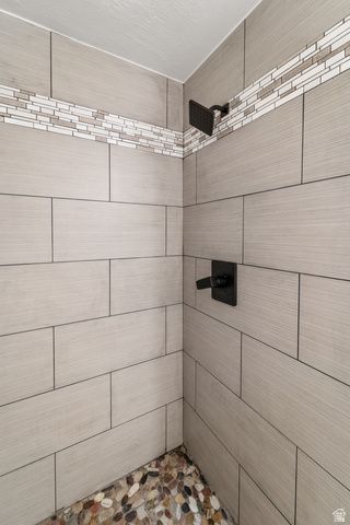 15258 S MOUNTAINSIDE DR, Bluffdale, UT 84065