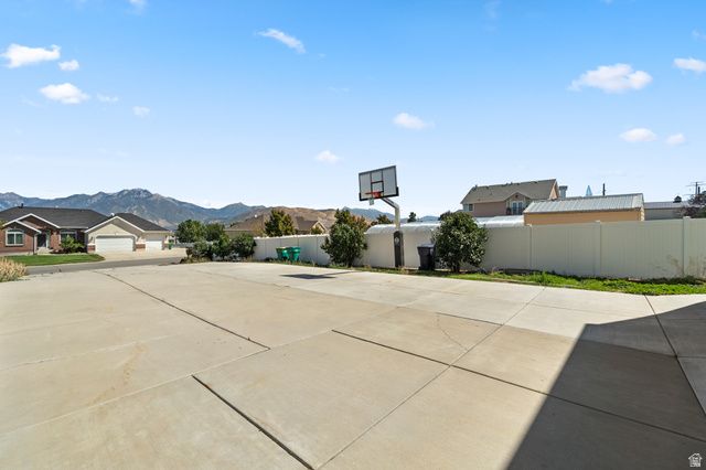 15258 S MOUNTAINSIDE DR, Bluffdale, UT 84065