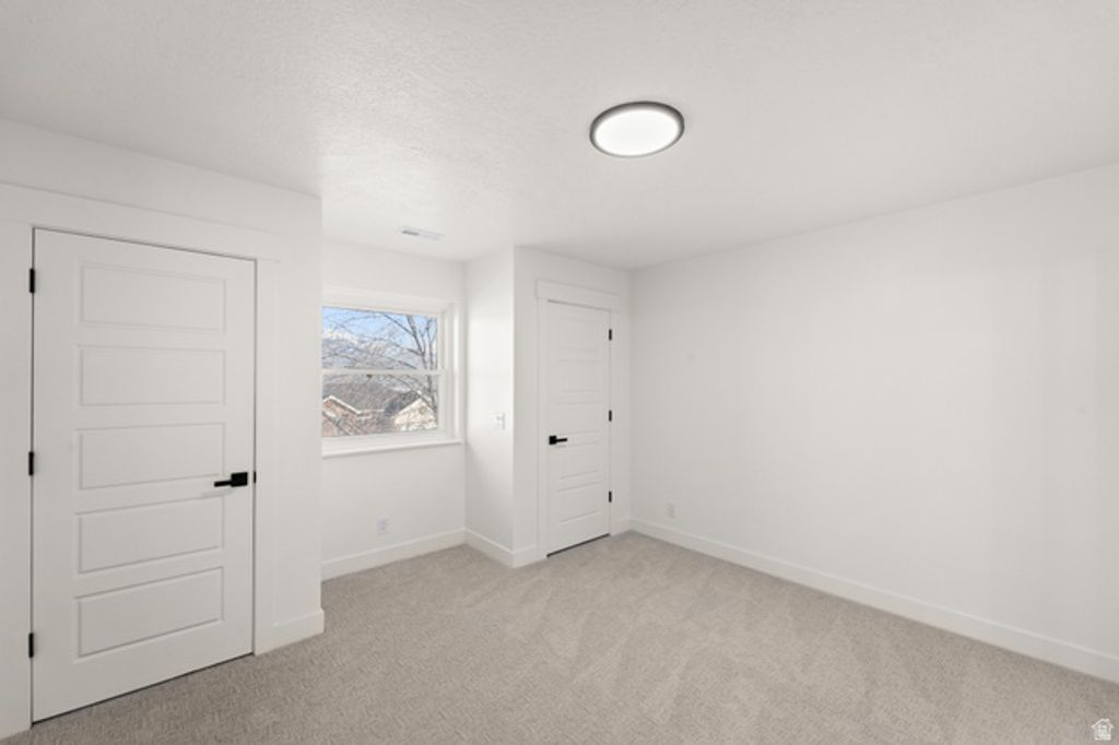 Image 47 of property listing at 15258 S MOUNTAINSIDE DR, Bluffdale, UT 84065