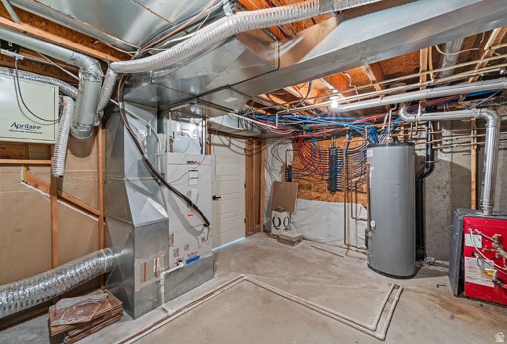 Image 60 of property listing at 15258 S MOUNTAINSIDE DR, Bluffdale, UT 84065