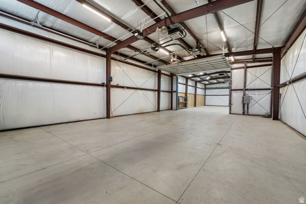 Image 68 of property listing at 15258 S MOUNTAINSIDE DR, Bluffdale, UT 84065