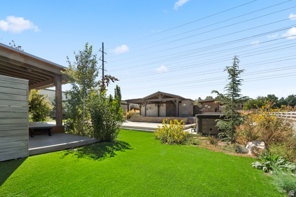 Image 87 of property listing at 15258 S MOUNTAINSIDE DR, Bluffdale, UT 84065