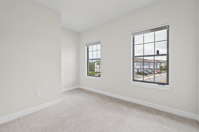 4488 Appleton Circle E, Oakland Park, FL 33309