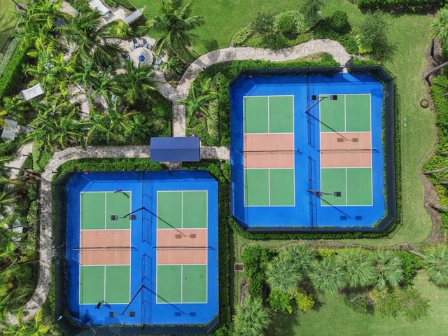 4488 Appleton Circle E, Oakland Park, FL 33309