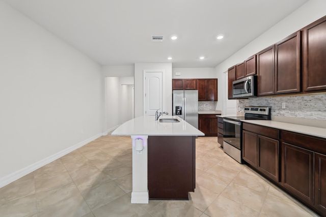 4488 Appleton Circle E, Oakland Park, FL 33309