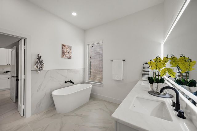 1223 Stagecoach Trail, Justin, TX 76247