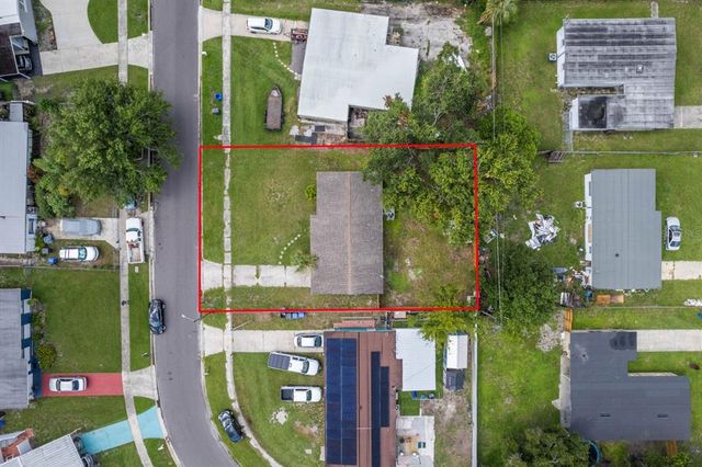 1413 LONGWOOD LOOP, Tampa, FL 33619