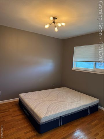 29091 Wagner Drive, Warren, MI 48093