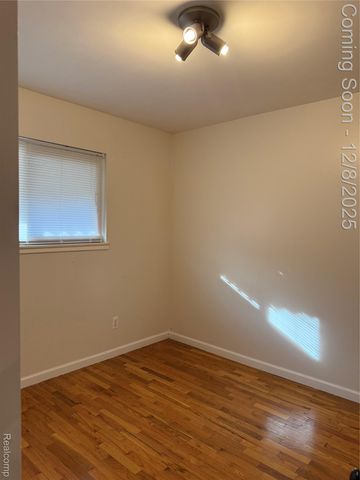 29091 Wagner Drive, Warren, MI 48093