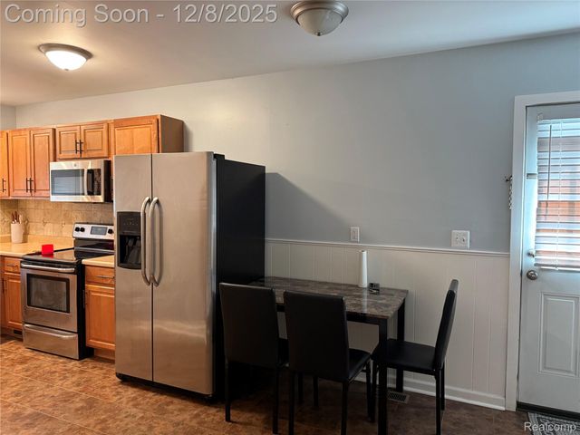 29091 Wagner Drive, Warren, MI 48093