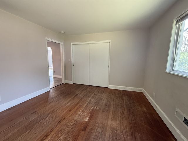 36 Fifth Avenue, Lowell, MA 01854