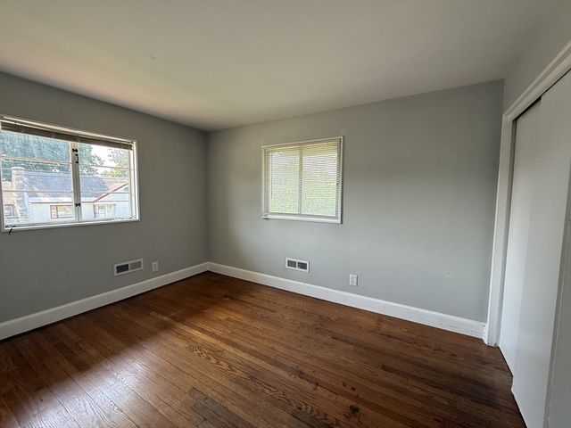 36 Fifth Avenue, Lowell, MA 01854