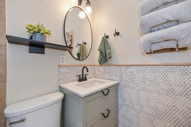 4317 Baywood Way, Sacramento, CA 95864