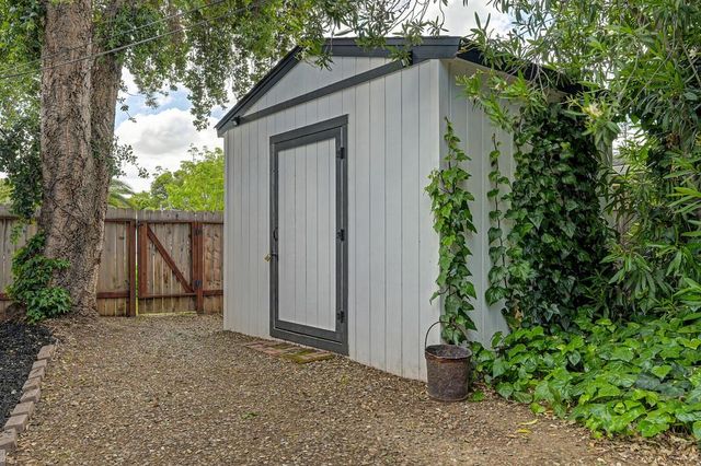 4317 Baywood Way, Sacramento, CA 95864