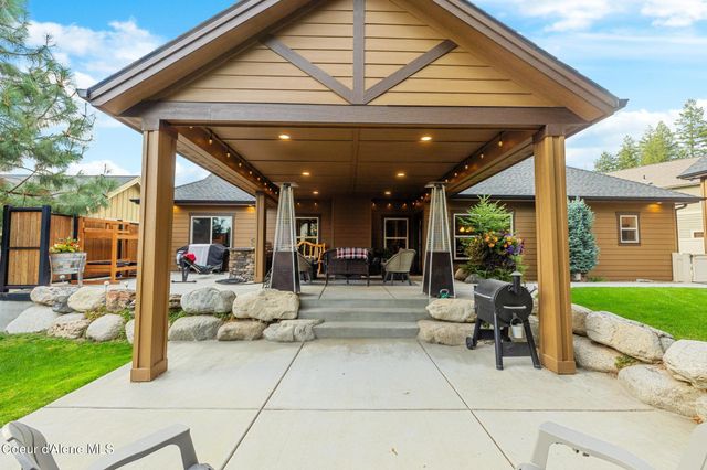 1122 E Maroon Creek DR, Hayden, ID 83835