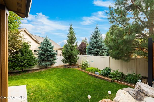 1122 E Maroon Creek DR, Hayden, ID 83835