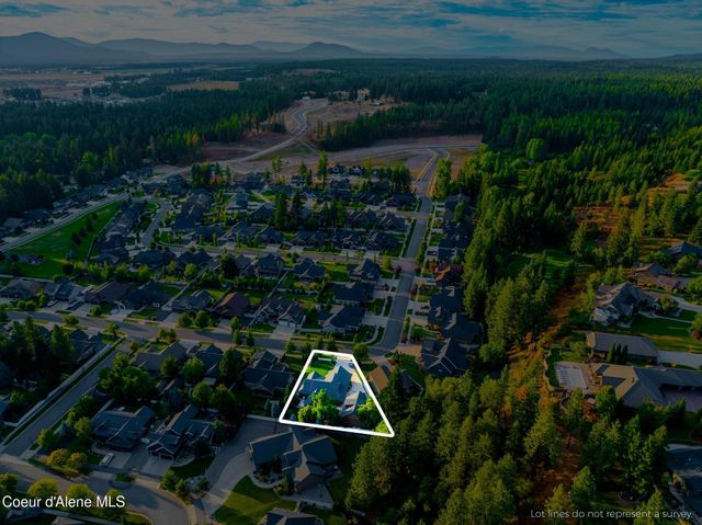 1122 E Maroon Creek DR, Hayden, ID 83835