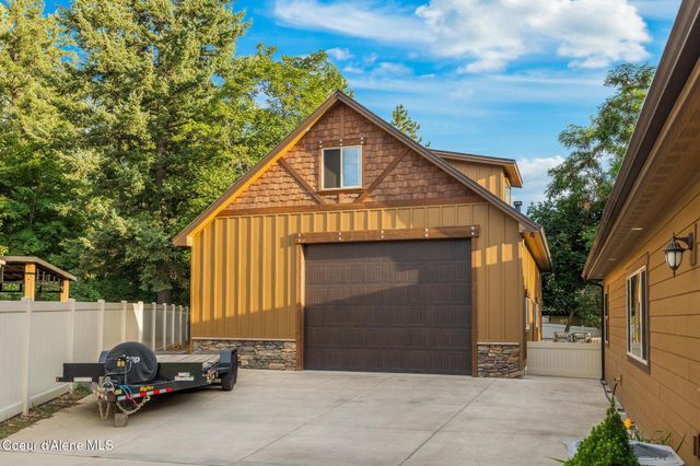 1122 E Maroon Creek DR, Hayden, ID 83835