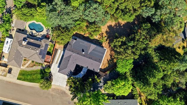 3732 Sweetwater Dr, Rocklin, CA 95677