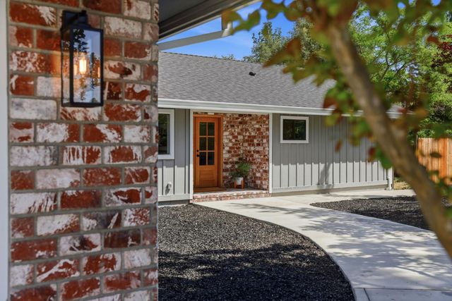3732 Sweetwater Dr, Rocklin, CA 95677