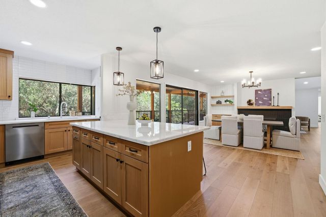 3732 Sweetwater Dr, Rocklin, CA 95677