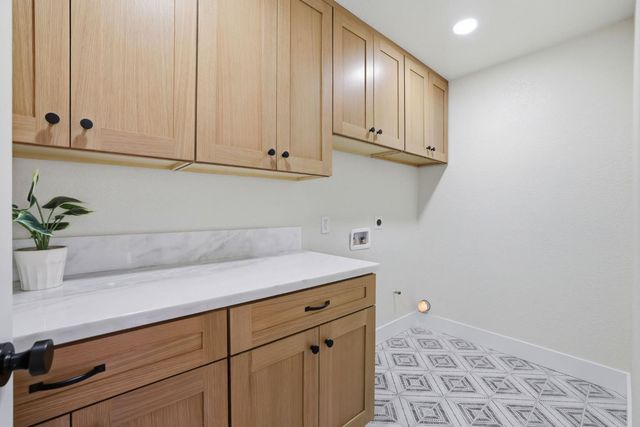 3732 Sweetwater Dr, Rocklin, CA 95677