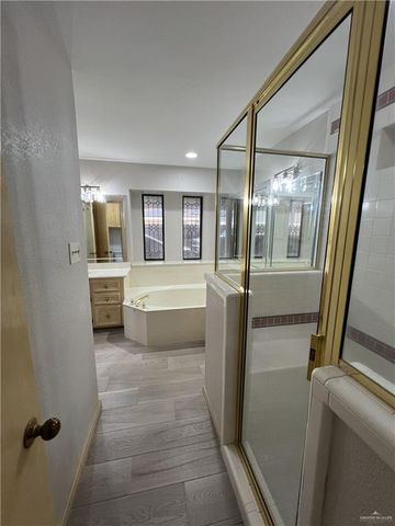 121 E Jonquil Avenue, Mcallen, TX 78501