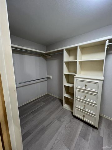 121 E Jonquil Avenue, Mcallen, TX 78501