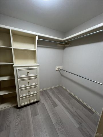 121 E Jonquil Avenue, Mcallen, TX 78501