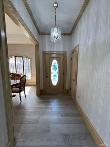 121 E Jonquil Avenue, Mcallen, TX 78501