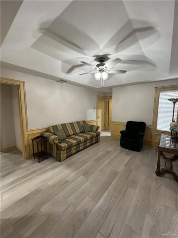 121 E Jonquil Avenue, Mcallen, TX 78501