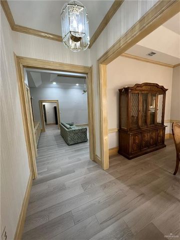 121 E Jonquil Avenue, Mcallen, TX 78501