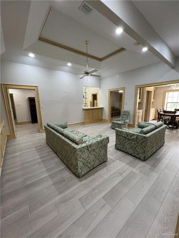 121 E Jonquil Avenue, Mcallen, TX 78501