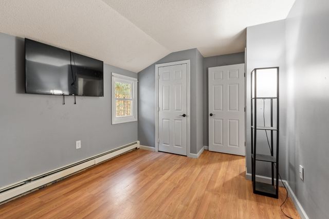 128 Birchcroft Rd, Leominster, MA 01453