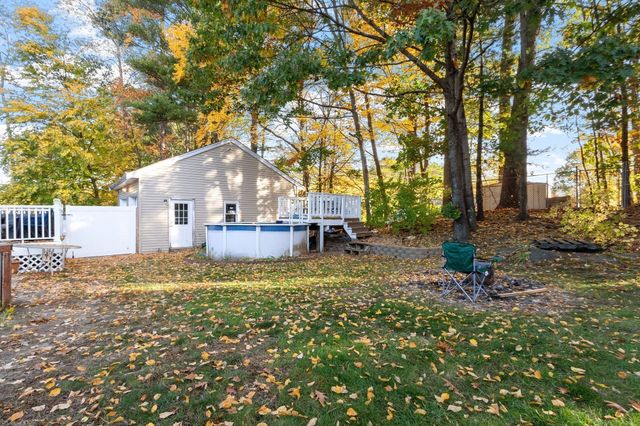 128 Birchcroft Rd, Leominster, MA 01453