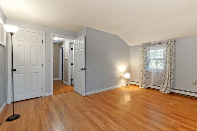 128 Birchcroft Rd, Leominster, MA 01453