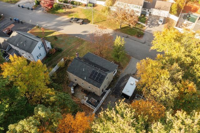 128 Birchcroft Rd, Leominster, MA 01453