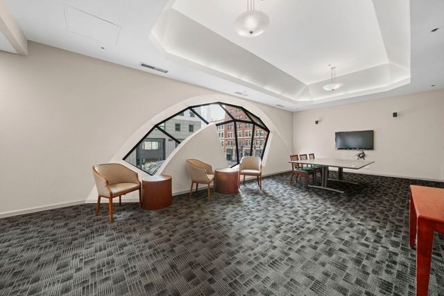 70 W Huron Street 506, Chicago, IL 60654