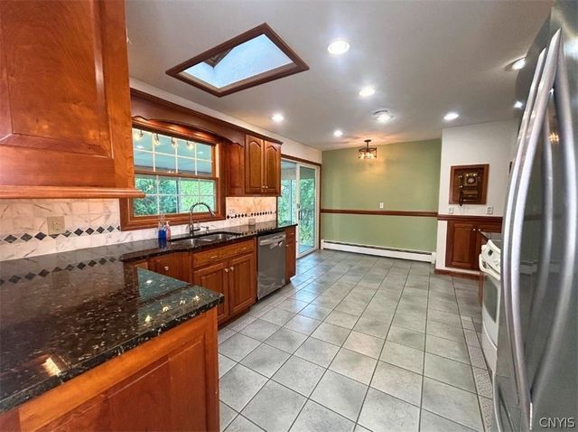3763 Seneca Tpke Turnpike, Lenox, NY 13032