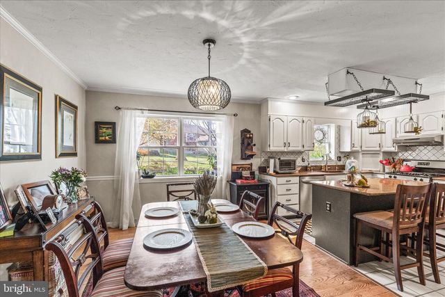 10 AMANDA AVE, Hanover, PA 17331