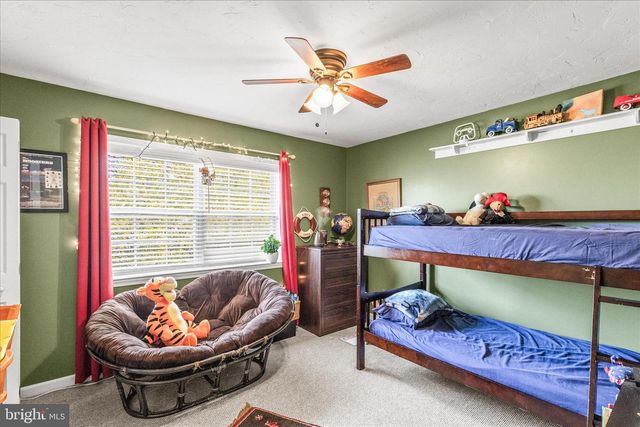 10 AMANDA AVE, Hanover, PA 17331