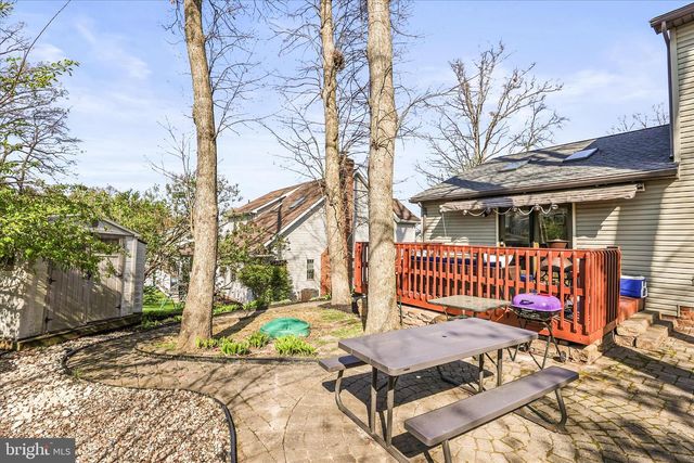 10 AMANDA AVE, Hanover, PA 17331