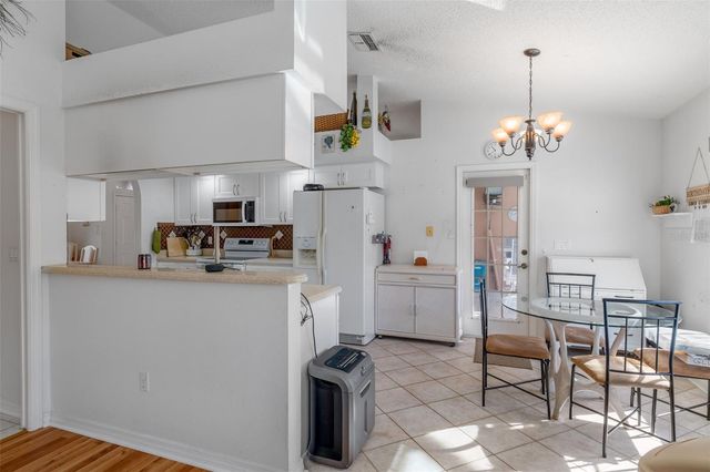 7623 LEIGHTON CIRCLE, New Port Richey, FL 34654