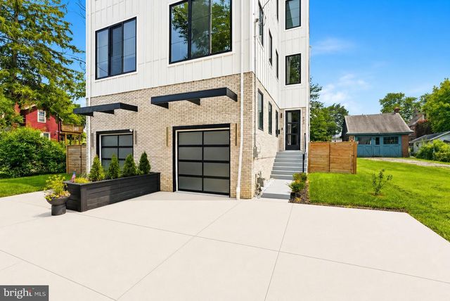 623 CRESTVIEW RD, Philadelphia, PA 19128