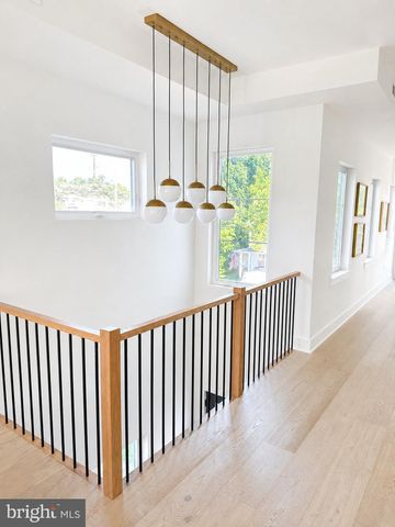 623 CRESTVIEW RD, Philadelphia, PA 19128