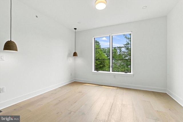 623 CRESTVIEW RD, Philadelphia, PA 19128