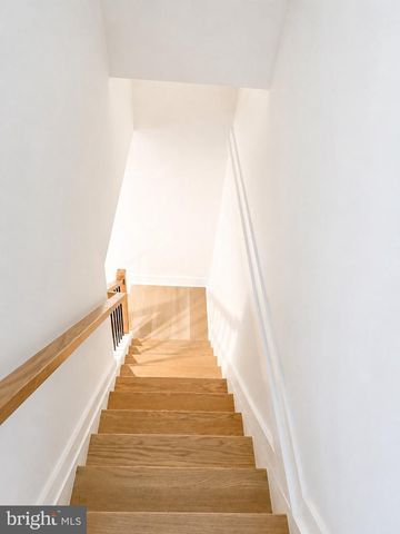 623 CRESTVIEW RD, Philadelphia, PA 19128