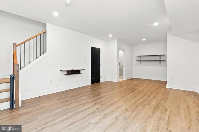 623 CRESTVIEW RD, Philadelphia, PA 19128